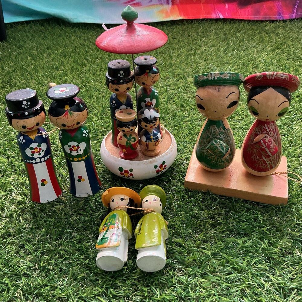 Vintage Asian Wooden Doll Lot 6 Pc Japan Vietnam Kokeshi Folk Art Parasol